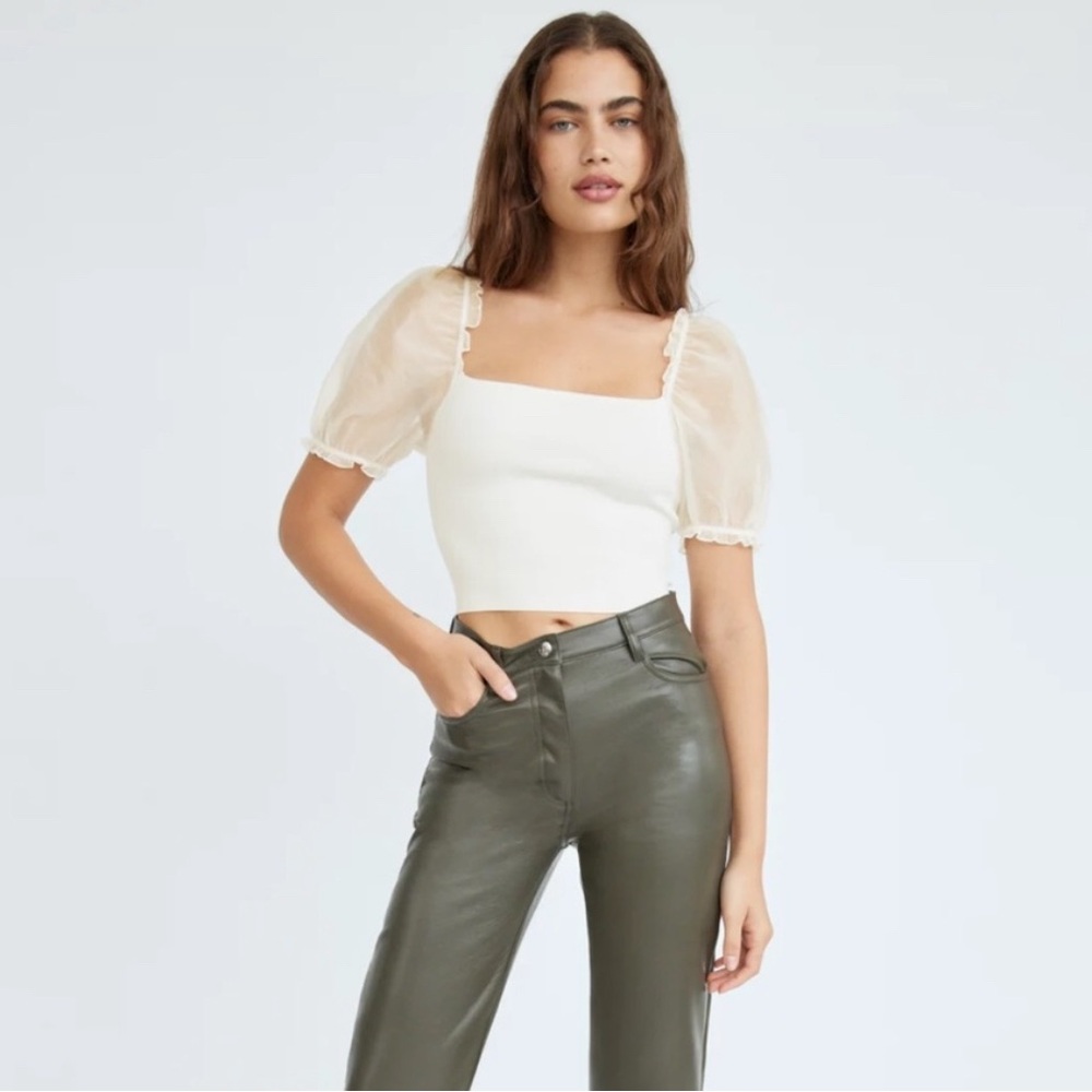 Wilfred Aritzia Sheer Sleeve Ribbed Knit Crop Top Light Birch White Size M‎ NWT